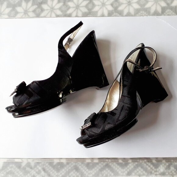 Guess black fabric open back wedge sandal shoe 6M - Picture 4 of 7